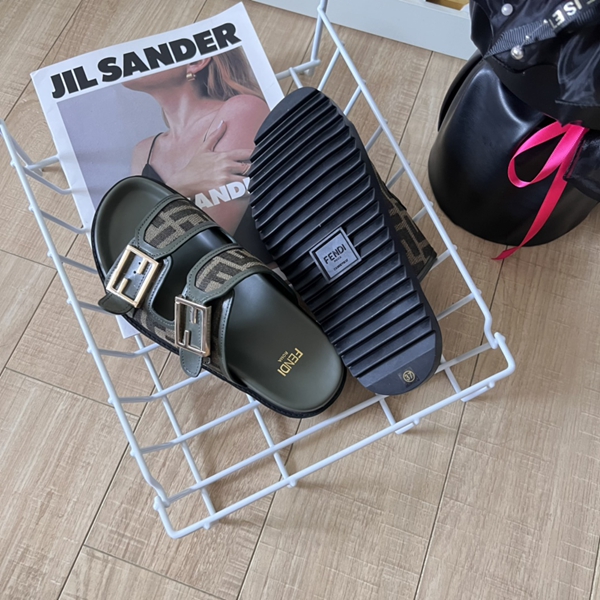 サンダル着用イメージ